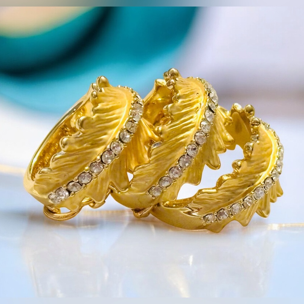 Gold-tone Leaf Design Rings with Crystals